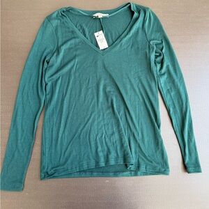 Express Fitted Green Long Sleeve T-Shirt